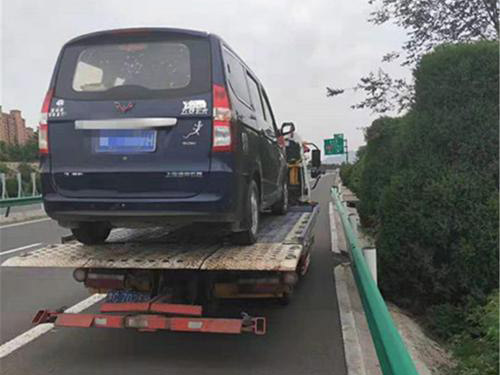 九江道路救援：专业、快速、24小时道路援助服务